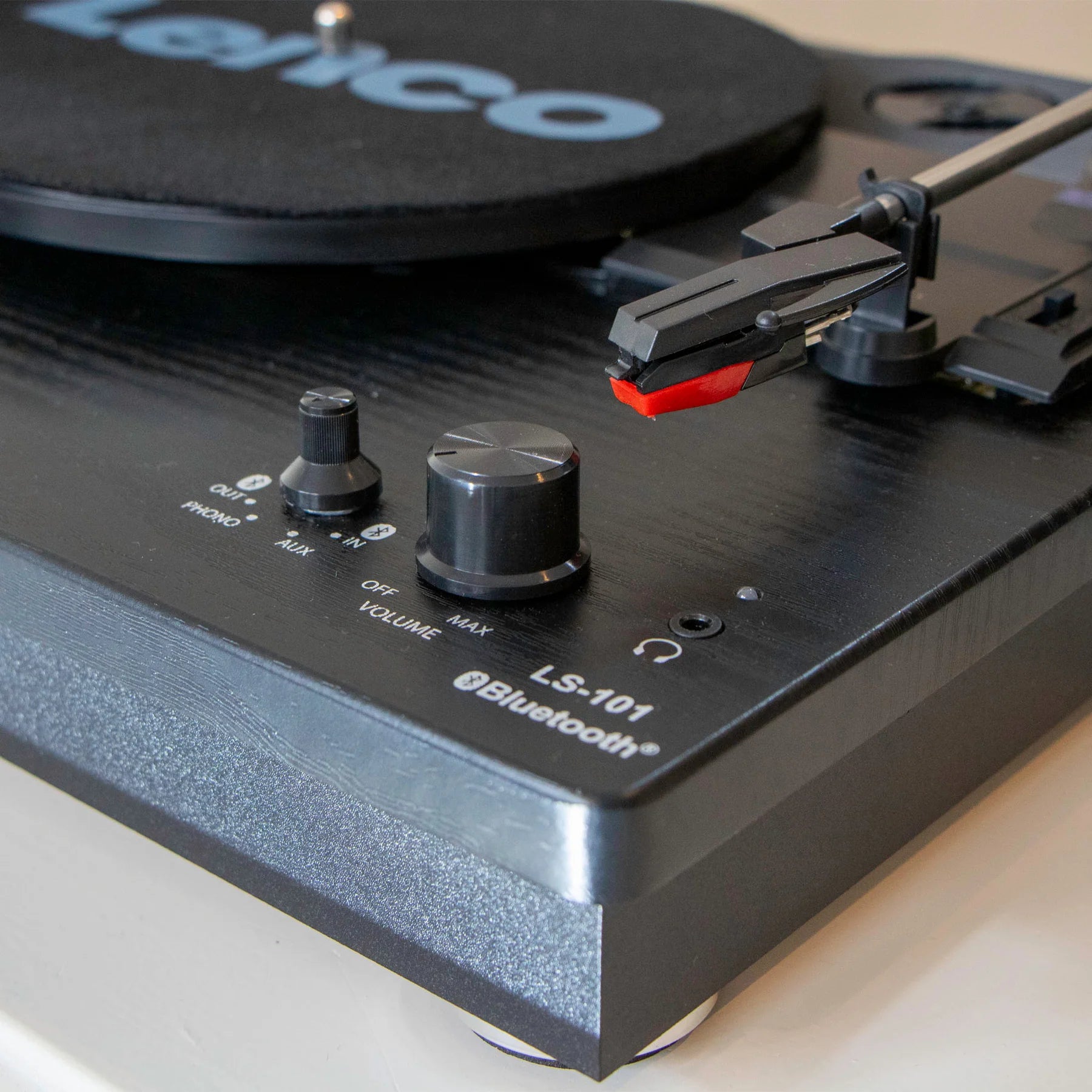 Lenco LS-101 levysoitin ja kaiuttimet, musta