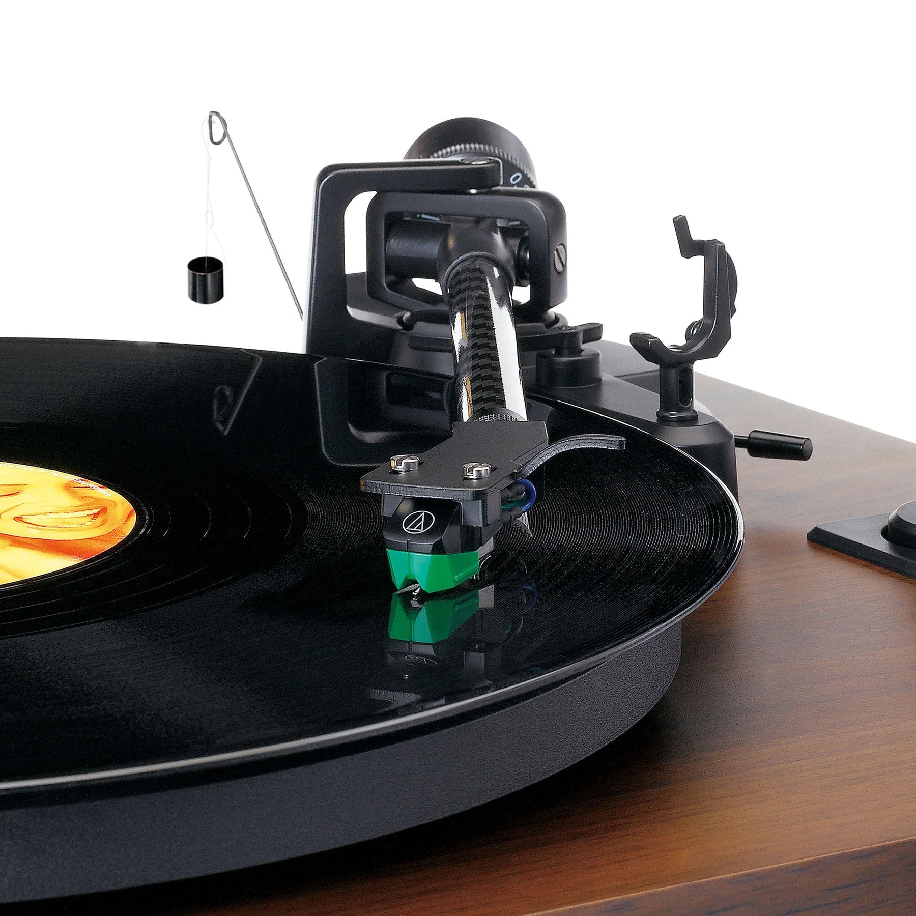 Lenco LS-600WA levysoitin stereokaiuttimilla