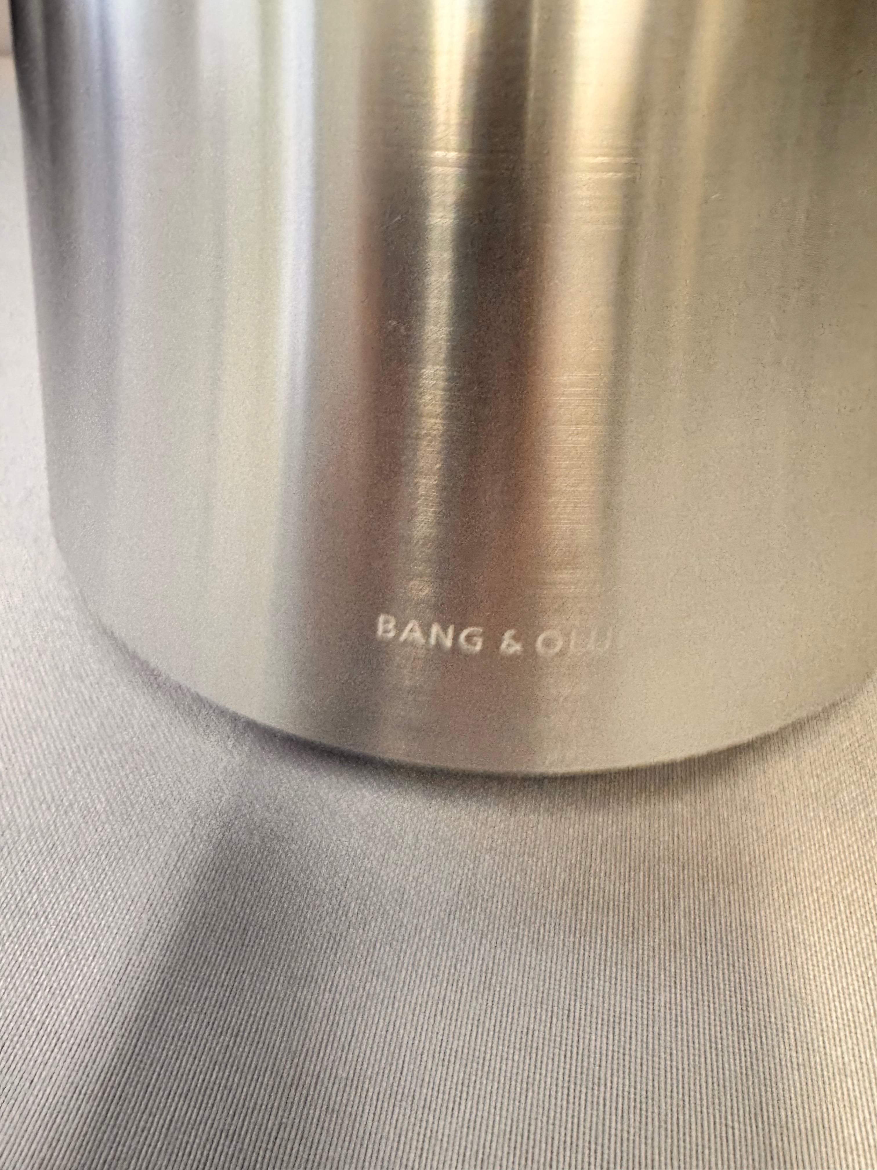 Bang & Olufsen Beosound 1 ja telakka - vaihtolaite-Huippulöytö