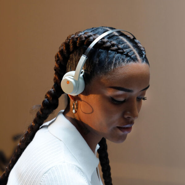 Mondo Freestyle On-Ear Bluetooth Kuuloke - langaton kuuloke mikrofonilla