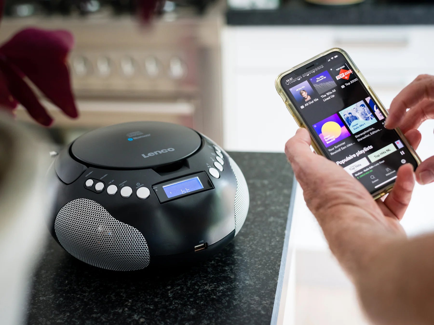 Lenco SCD-331 – Kompakti CD-radio Bluetoothilla
