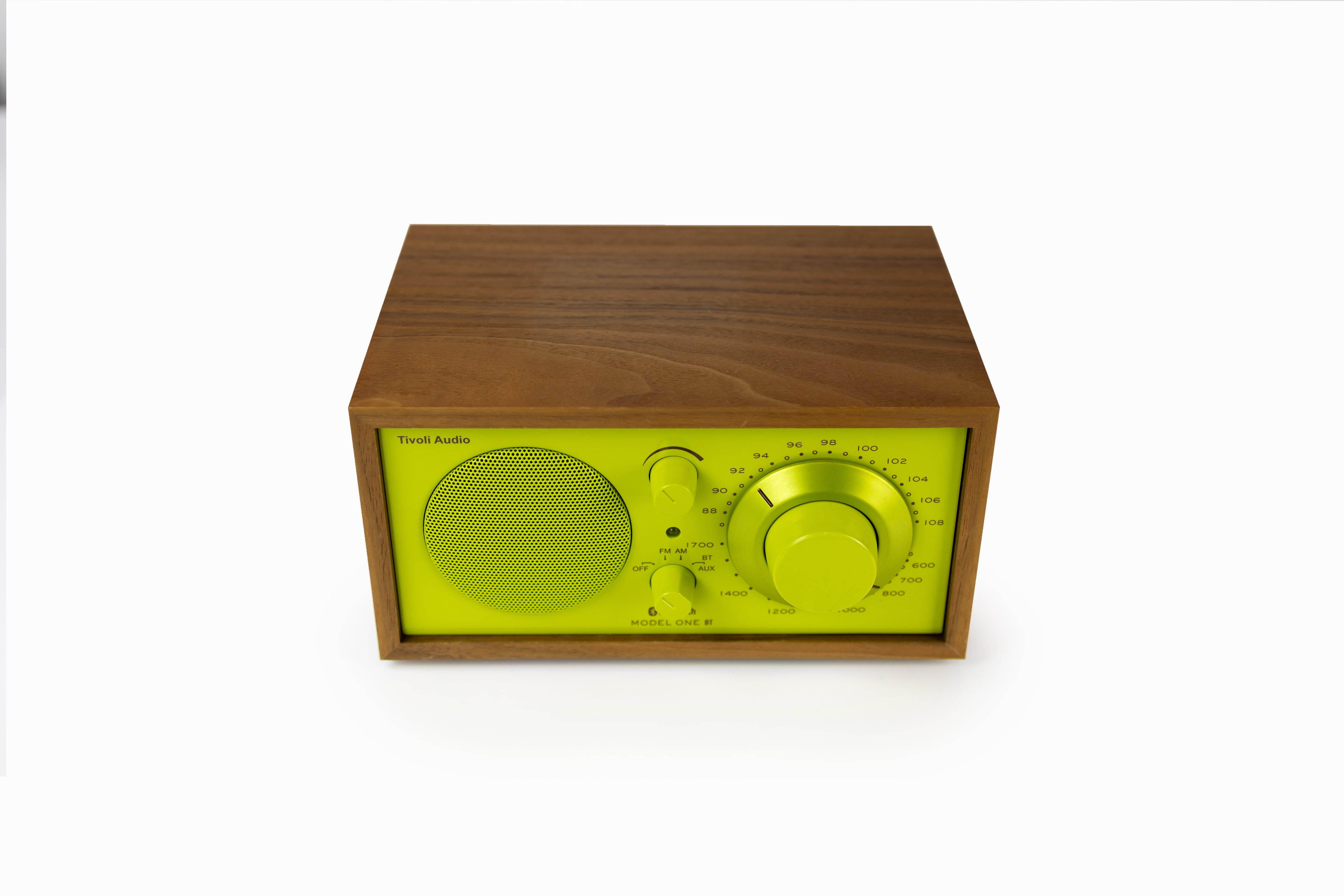 Tivoli Audio Model One BT – Klassikkoradion uusi aikakausi