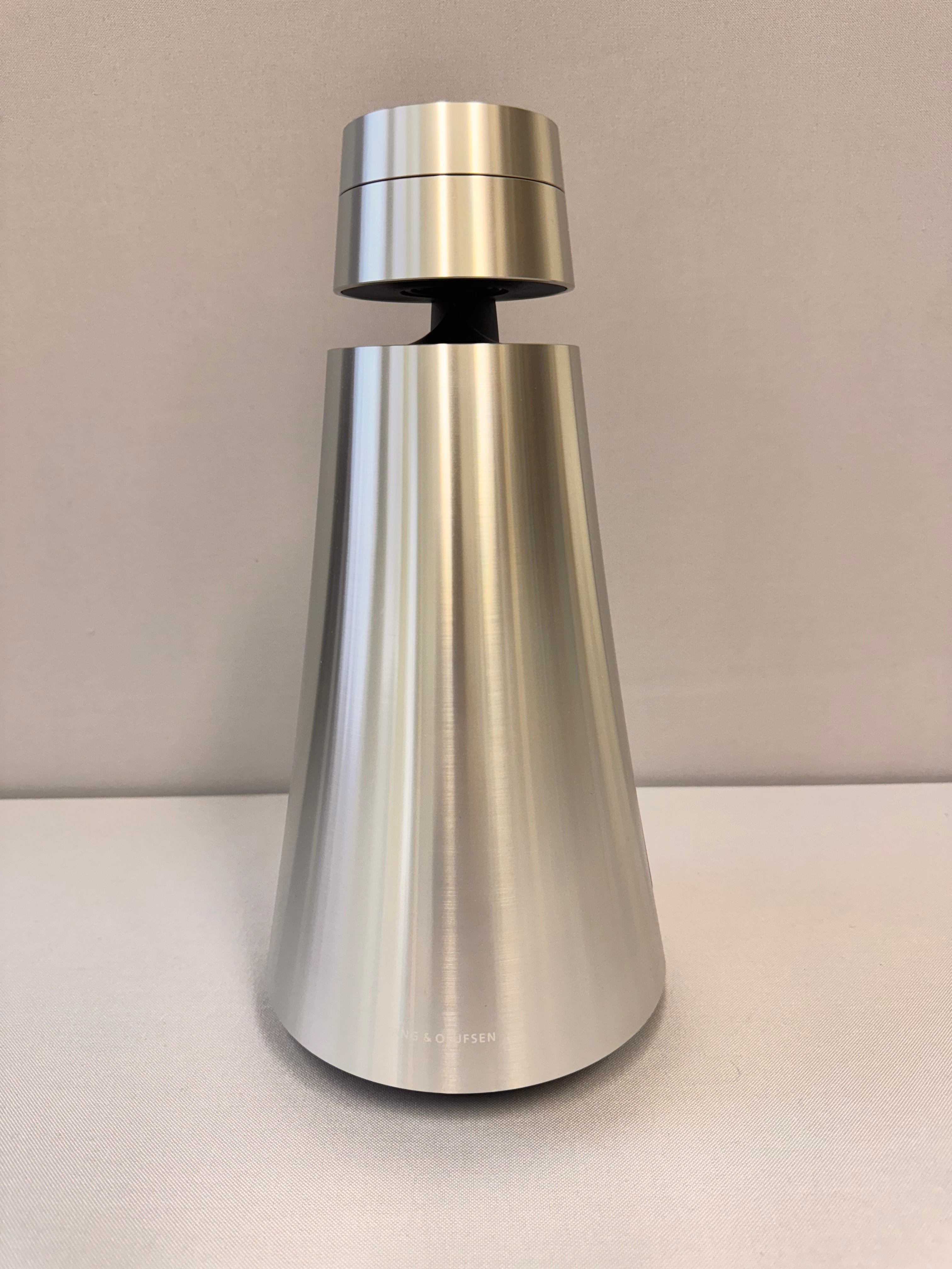 Bang & Olufsen Beosound 1 ja telakka - vaihtolaite-Huippulöytö