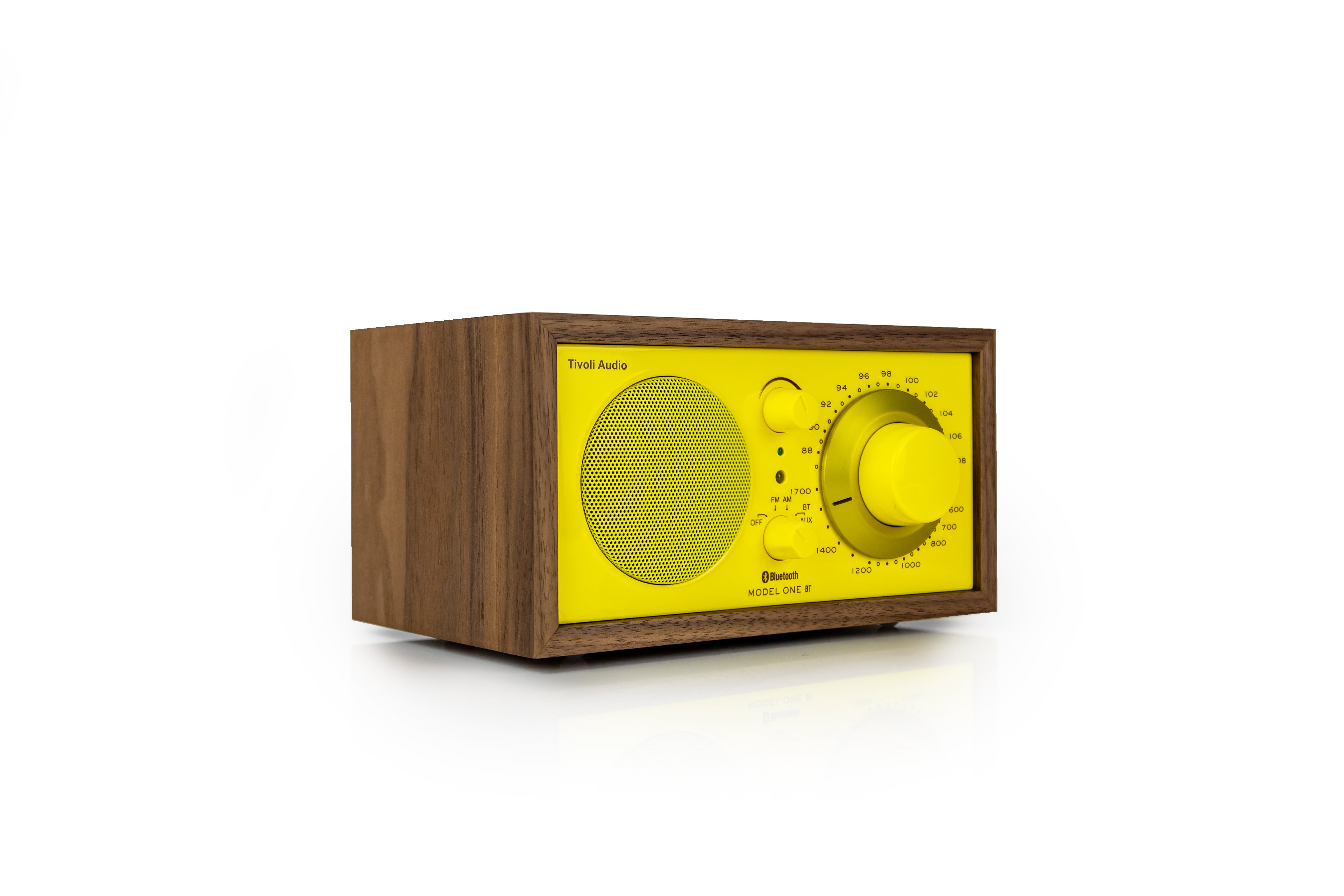 Tivoli Audio Model One BT – Klassikkoradion uusi aikakausi