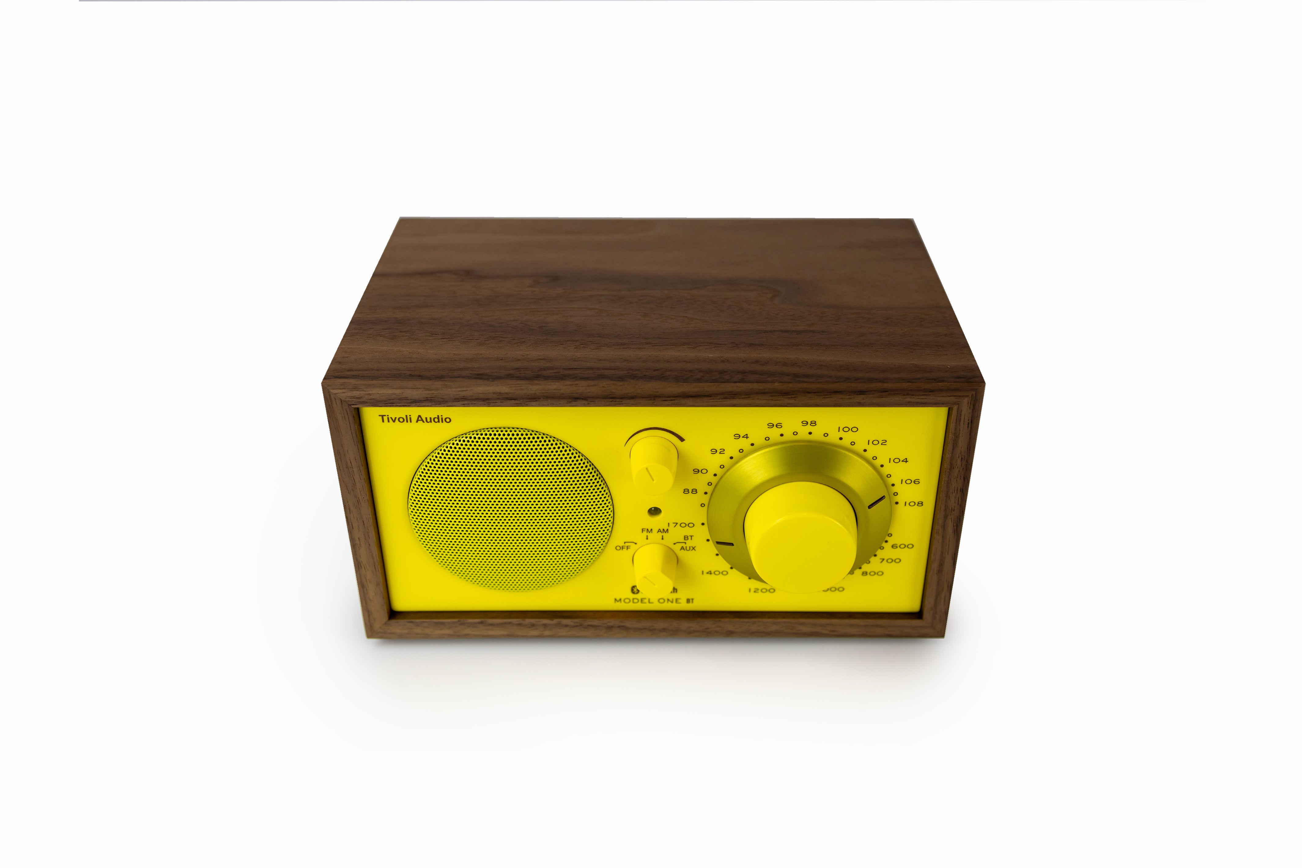 Tivoli Audio Model One BT – Klassikkoradion uusi aikakausi