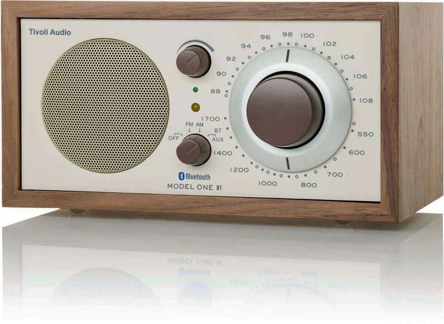 Tivoli Audio Model One BT – Klassikkoradion uusi aikakausi