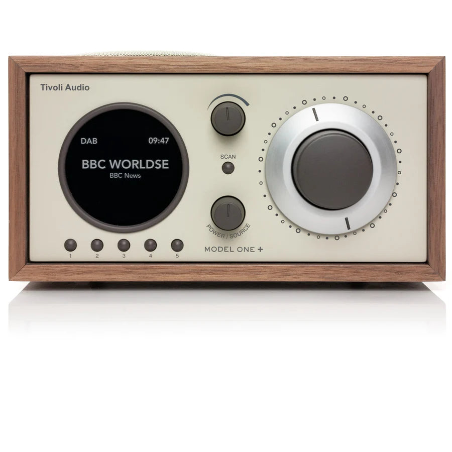 Tivoli Audio Model One+ – Klassikkoradion uusi digitaalinen aikakausi