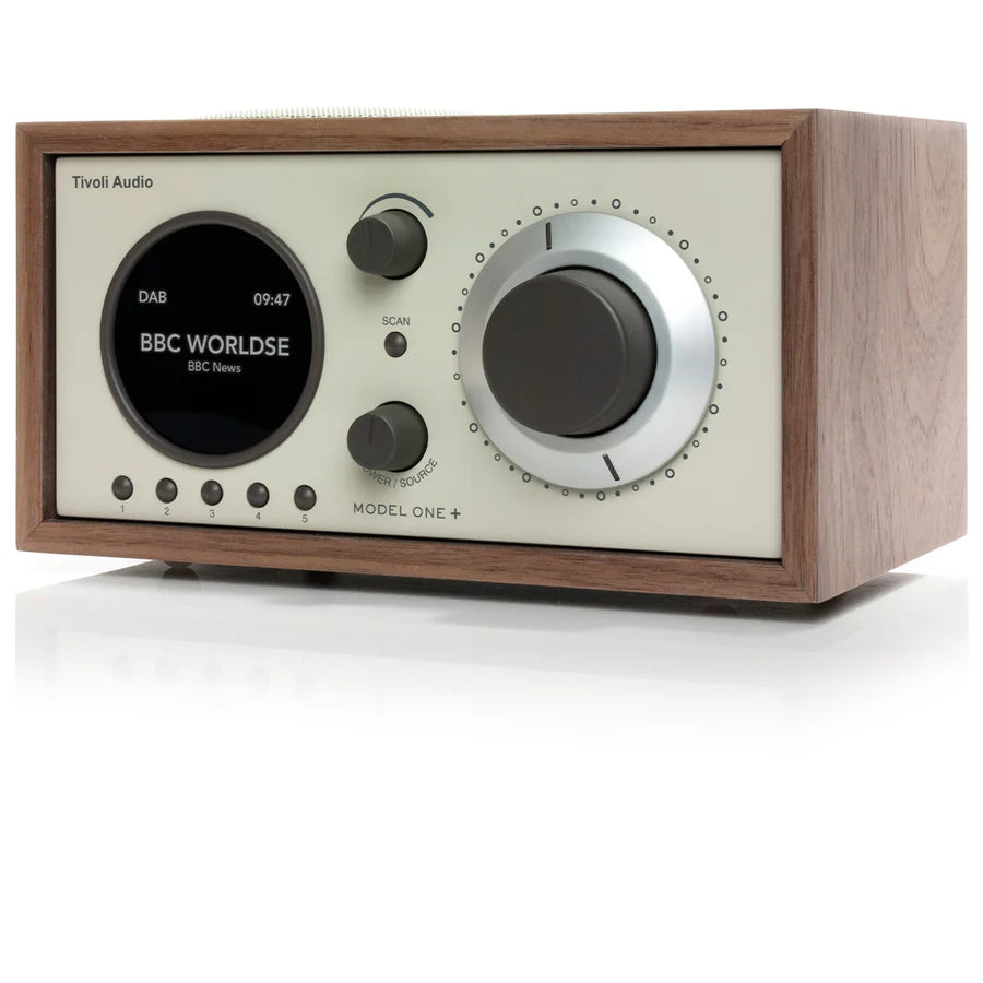 Tivoli Audio Model One+ – Klassikkoradion uusi digitaalinen aikakausi