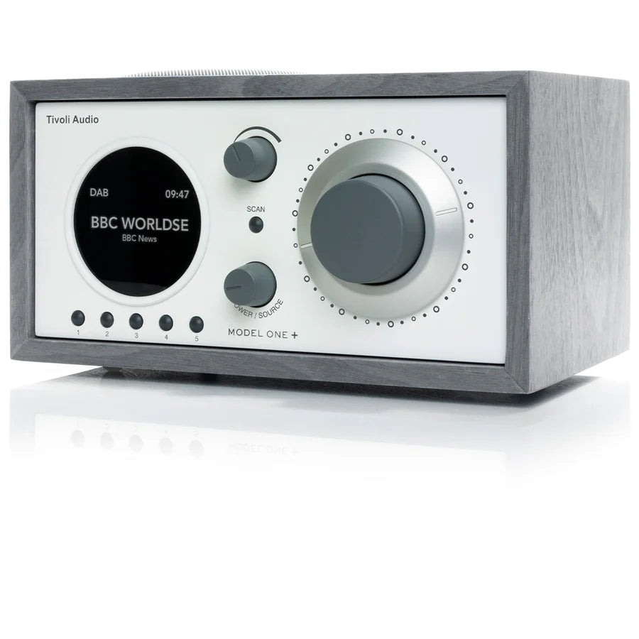 Tivoli Audio Model One+ – Klassikkoradion uusi digitaalinen aikakausi