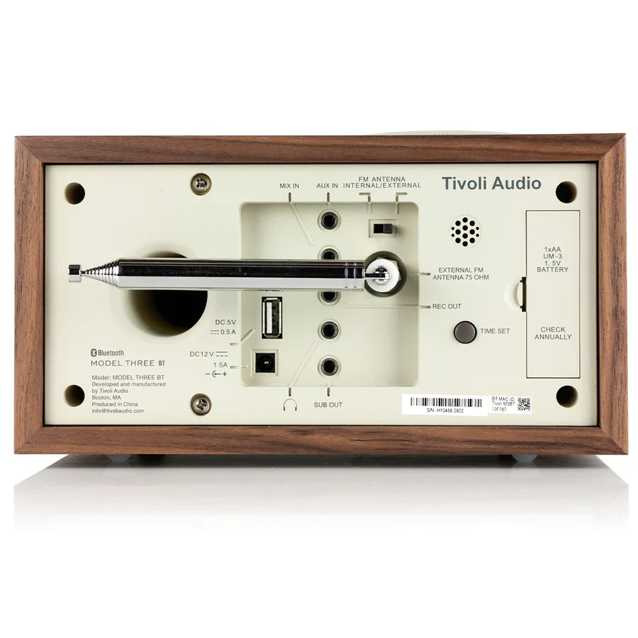 Tivoli Audio Model Three BT – Tyylikäs herätys ja huippuääni