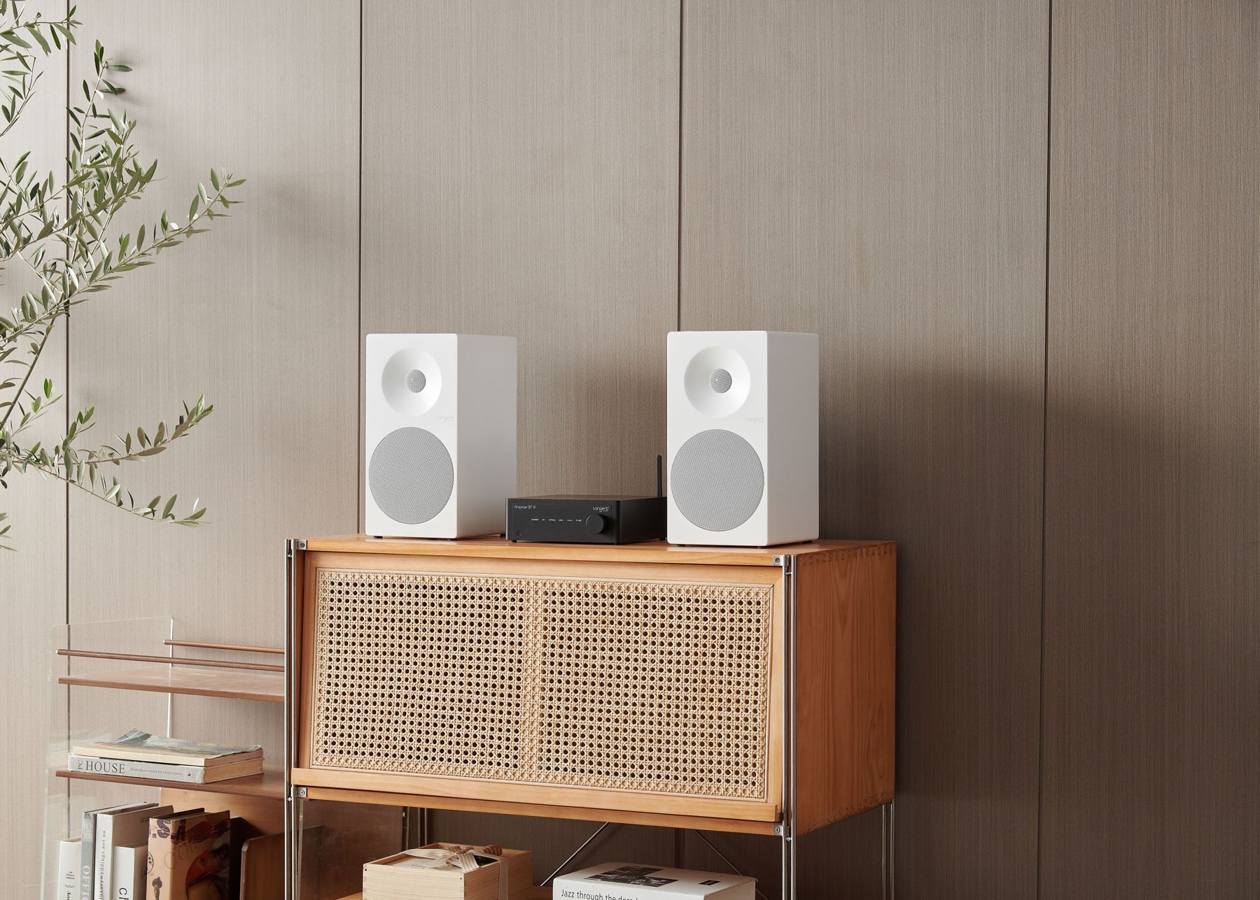 Tangent Spectrum II X4 – kompakti ja tarkka hyllykaiutin moderniin kotiin