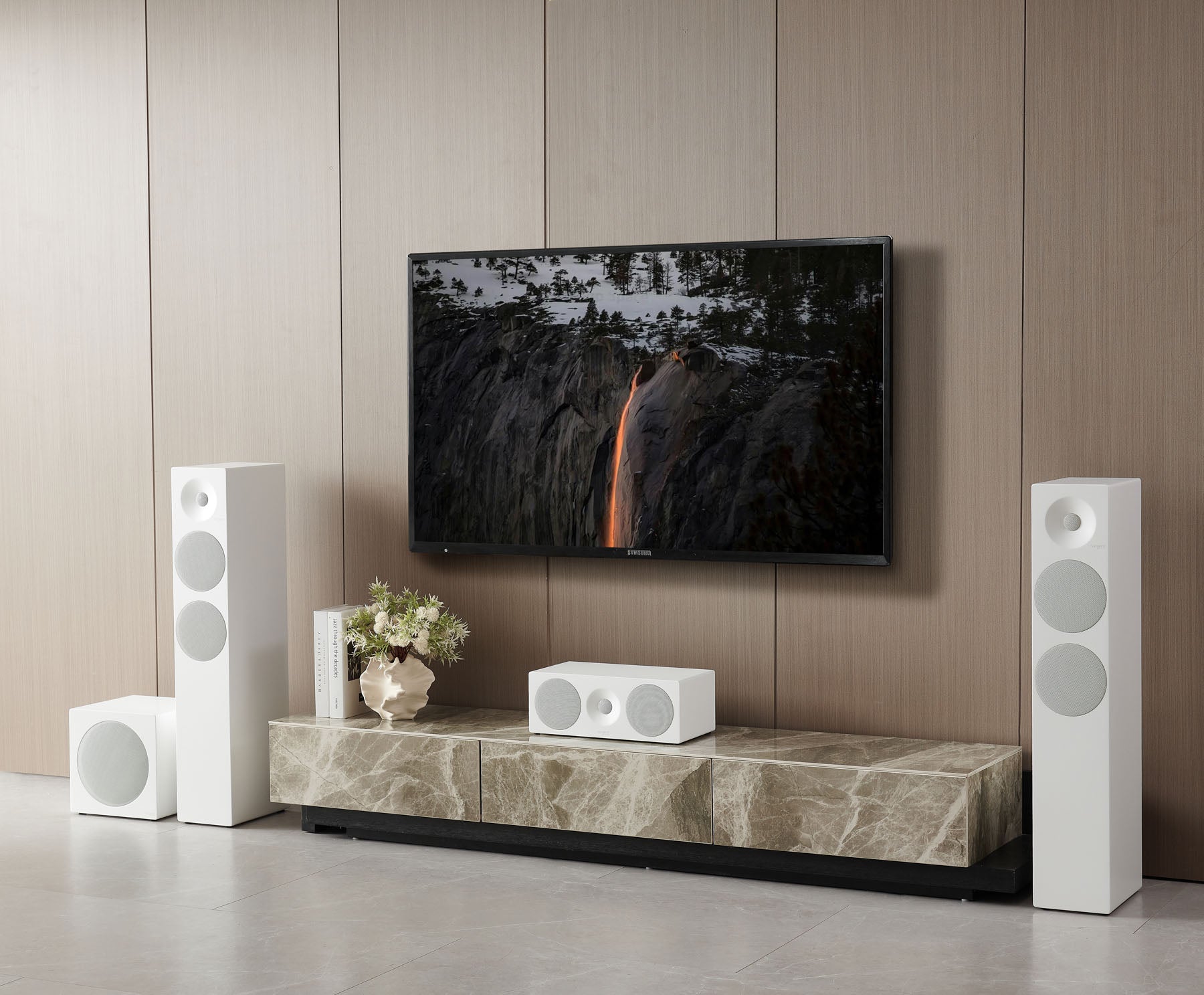 Tangent Spectrum II X6 – elegantti lattiakaiutin täyteläisellä ja tasapainoisella äänellä