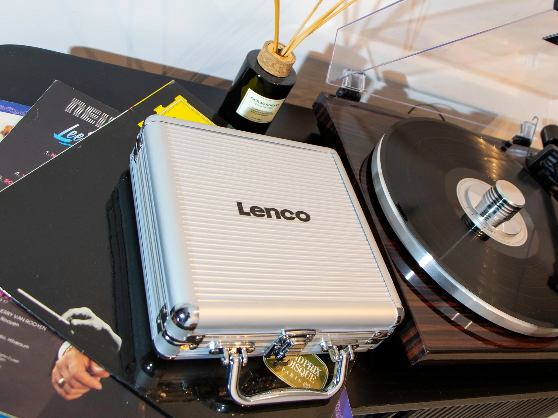 Lenco TTA-12IN1PRO levysoittimen tarvikesarja