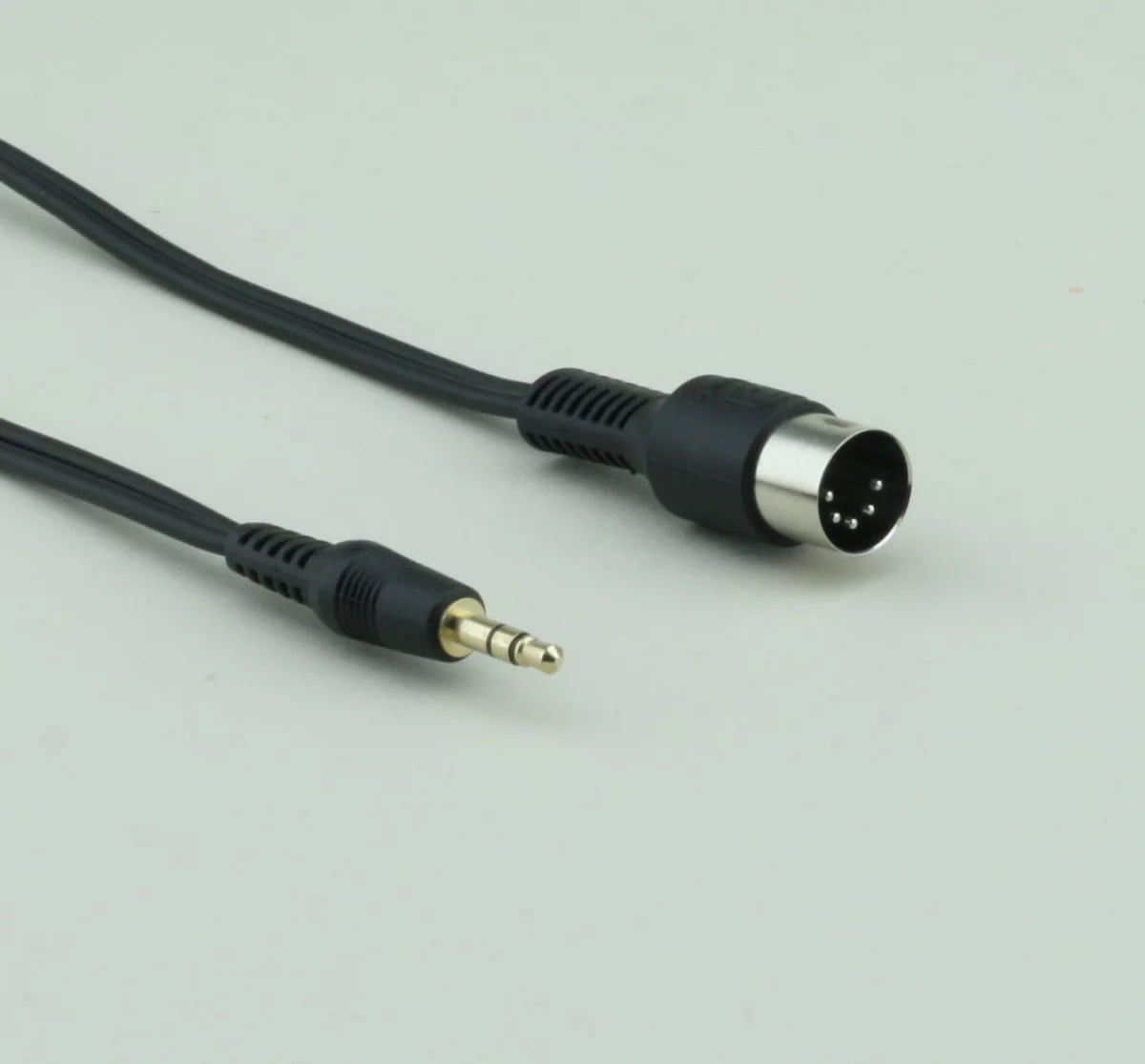 Almando DIN / 3.5 mm – Premium-adapterikaapeli B&O-yhteensopivuudella