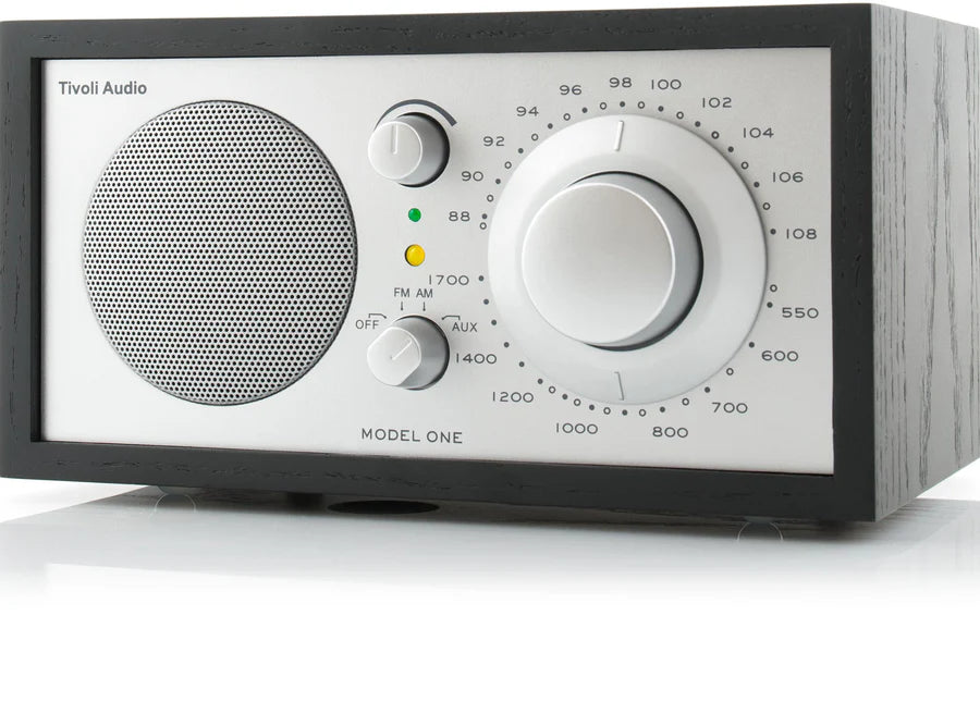 Tivoli Audio Model One – Ajaton analoginen radiolegenda