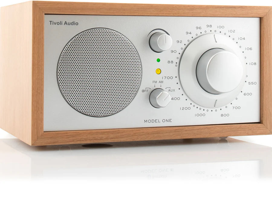Tivoli Audio Model One – Ajaton analoginen radiolegenda