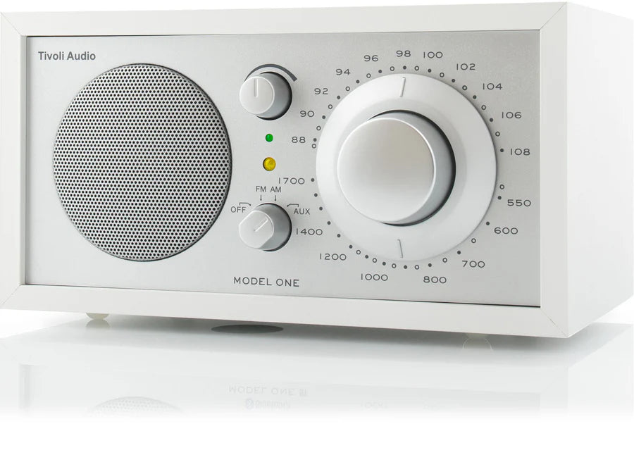 Tivoli Audio Model One – Ajaton analoginen radiolegenda
