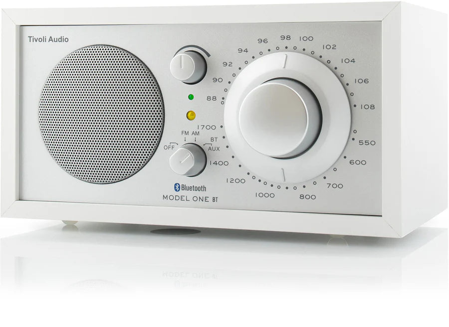 Tivoli Audio Model One BT – Klassikkoradion uusi aikakausi