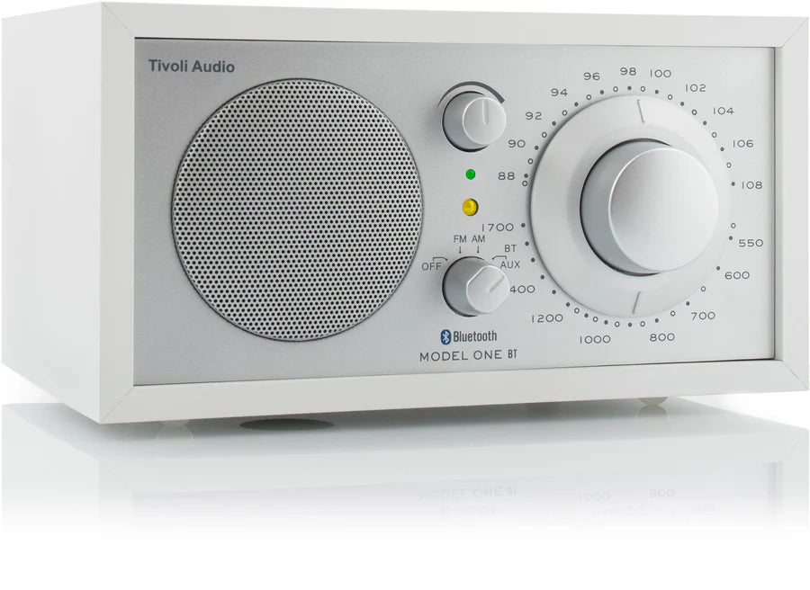 Tivoli Audio Model One BT – Klassikkoradion uusi aikakausi
