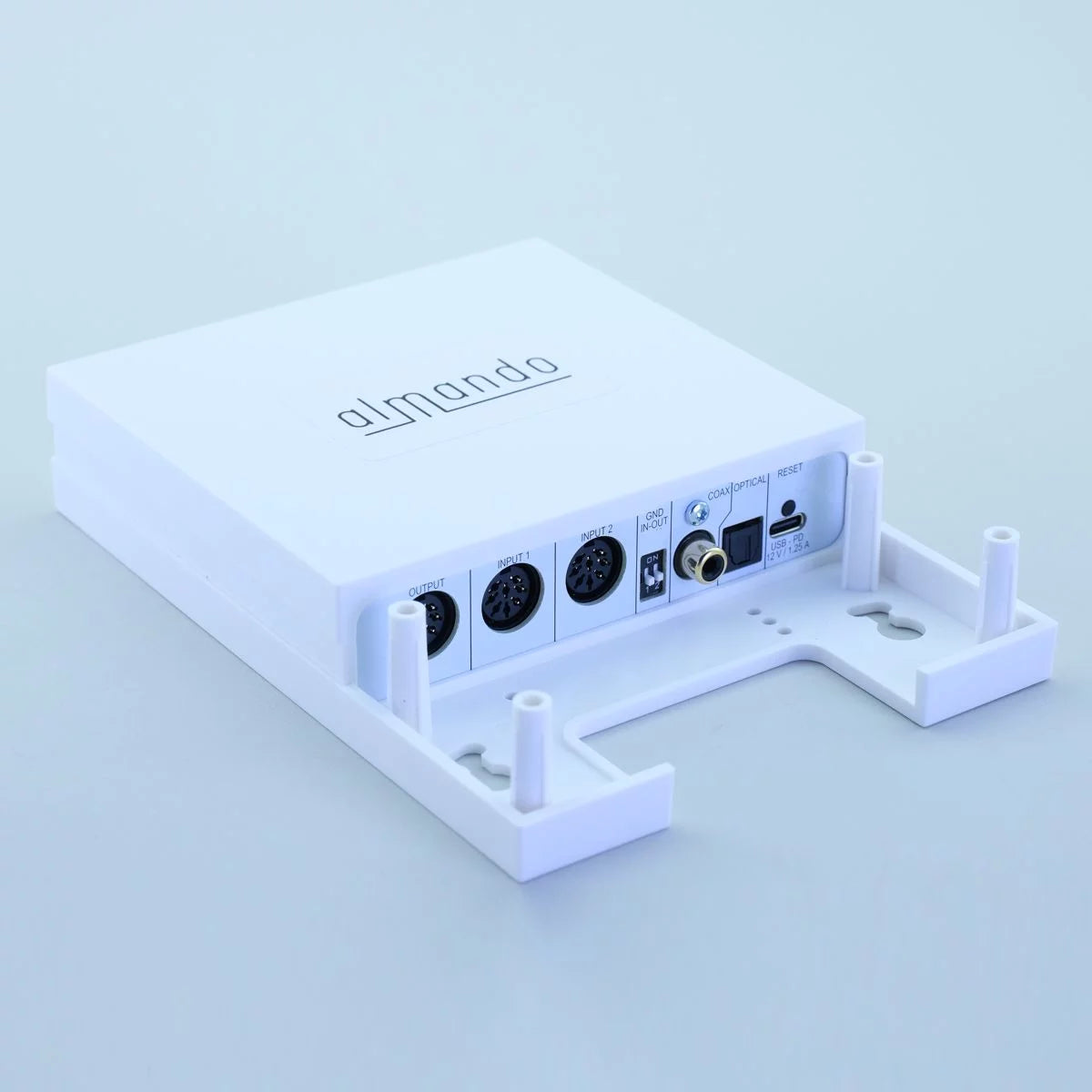 Almando Multiplay Stereo III – Älykäs äänilähteiden hallinta BeoLab-kaiuttimille