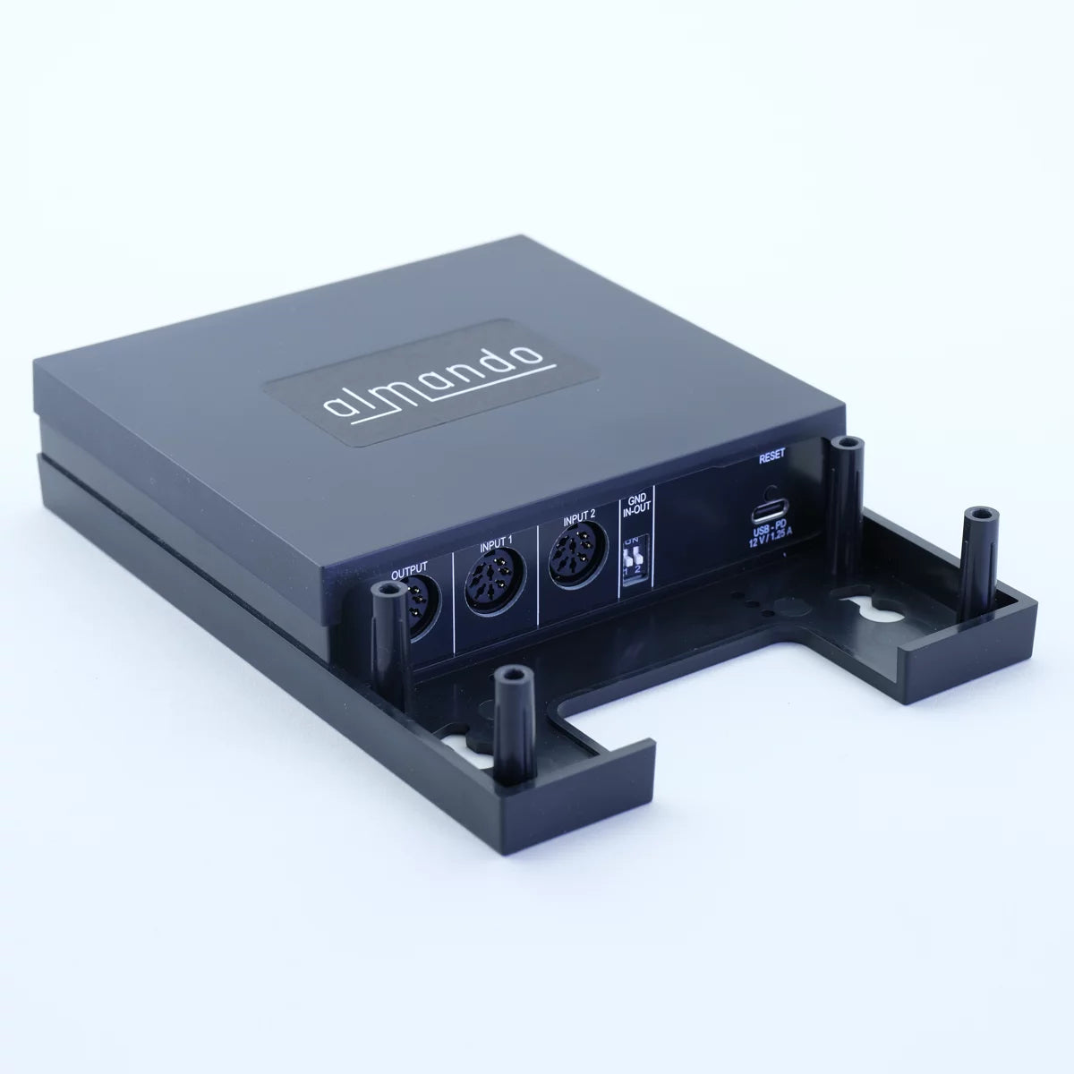 Almando Powerlink-Switch III – Älykäs äänilähteiden vaihtaja B&O-kaiuttimille